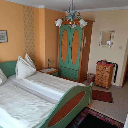 Haus Sundl - Privatzimmer Emmersdorf an der Donau Buitenkant foto