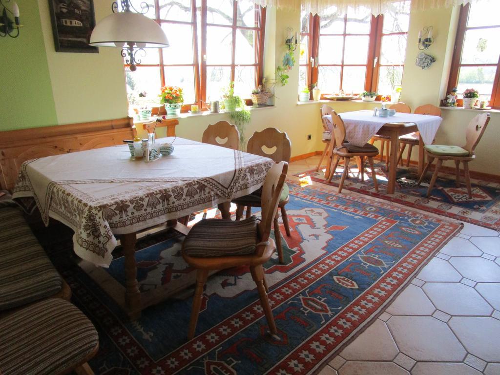 Haus Sundl - Privatzimmer Emmersdorf an der Donau Buitenkant foto