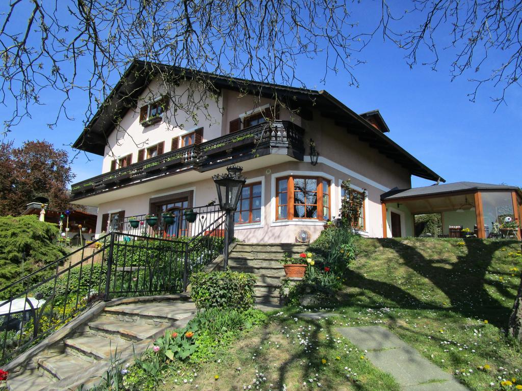 Haus Sundl - Privatzimmer Emmersdorf an der Donau Buitenkant foto